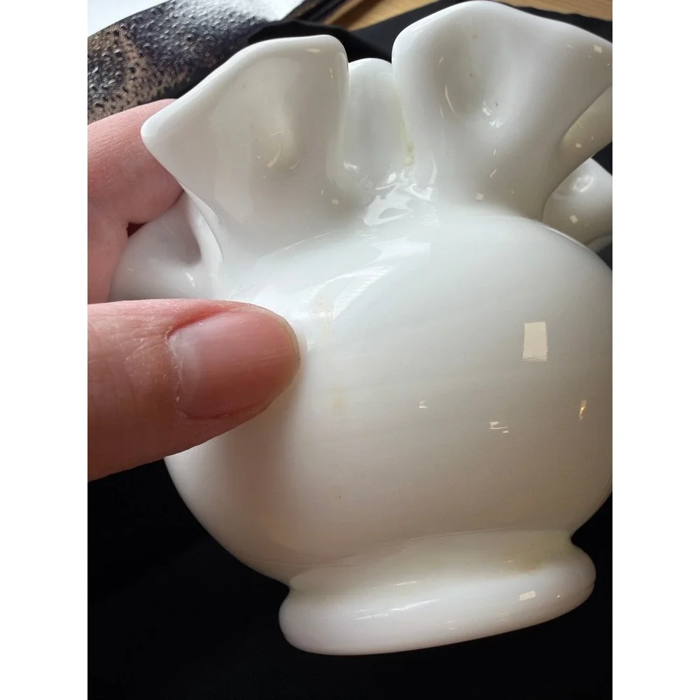 White Milk Glass Ruffled Rose Bowl Vase‎ Fenton Style Cottagecore